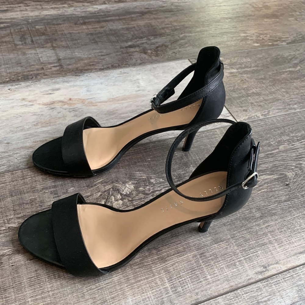 Black formal heels size 7.5